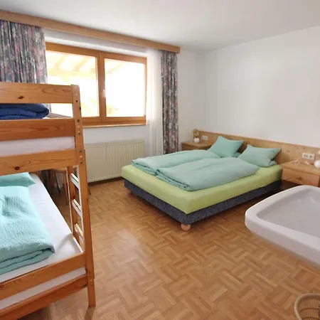 Apartament Haus Kroll 1 *